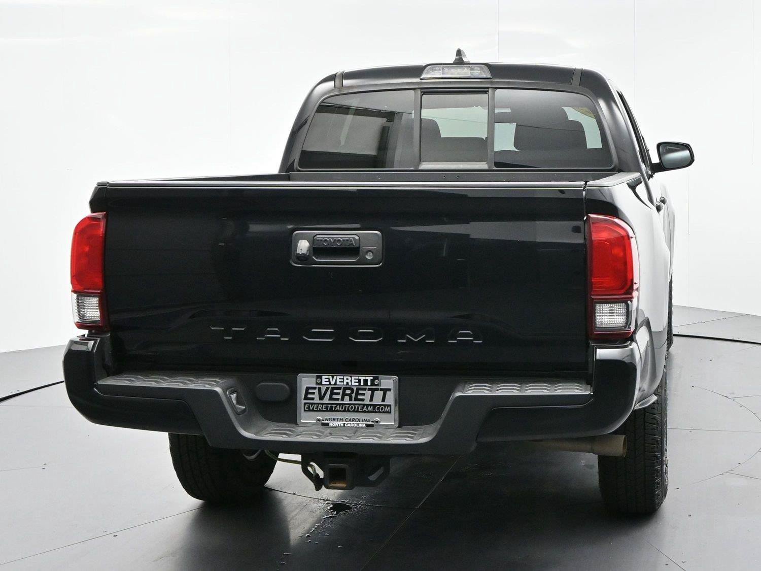 Used 2023 Toyota Tacoma SR w/ SR Convenience Package RWD image 6