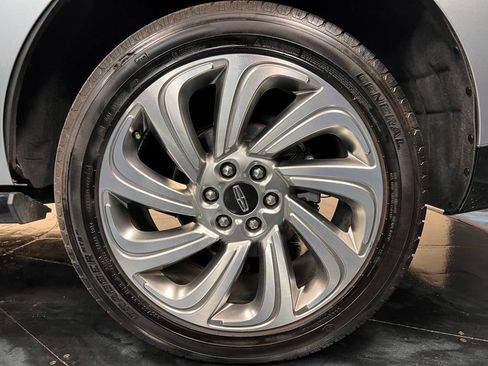 Used 2023 Lincoln Navigator Reserve AWD/4WD image 8
