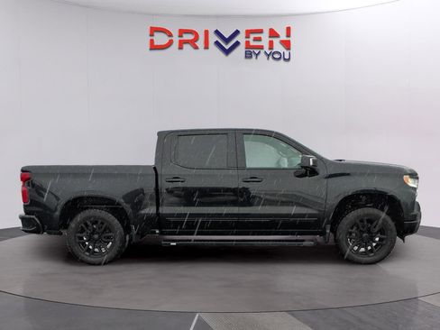 Used 2022 Chevrolet Silverado 1500 High Country w/ High Country Premium Package image 8