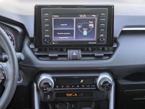 Used 2022 Toyota RAV4 XLE image 15