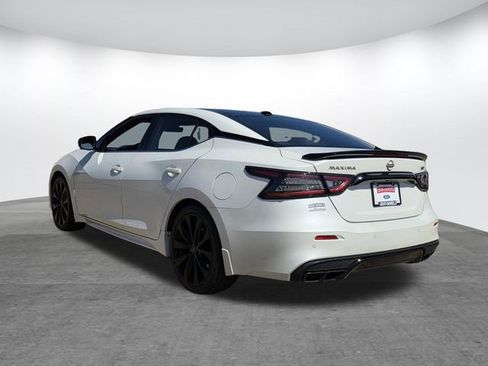 Used 2023 Nissan Maxima SR w/ Sport Mat Group image 6