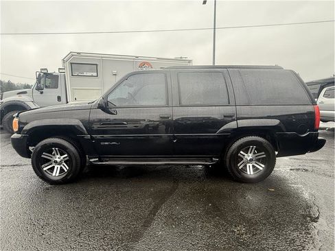 Used 1999 GMC Yukon Denali image 15