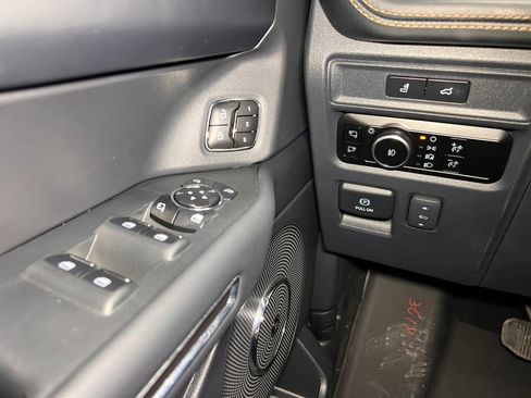 Used 2023 Ford Expedition Max Platinum AWD/4WD image 11