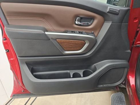 Used 2018 Nissan Titan Platinum Reserve w/ Platinum Utility Package image 10