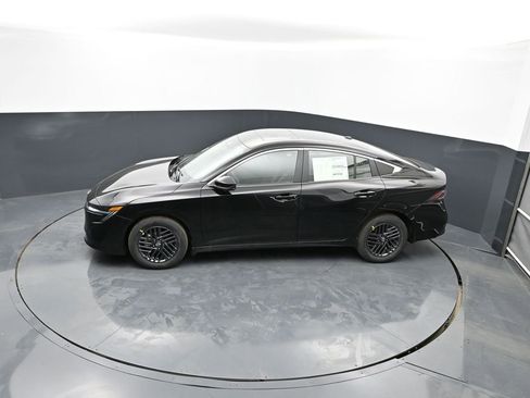 New 2026 Nissan Sentra SV w/ Floor Mat Package FWD image 24