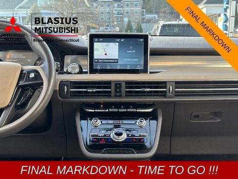 Used 2022 Lincoln Corsair AWD w/ Premium Package image 27