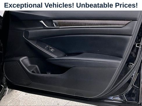 Used 2018 Honda Accord EX image 22