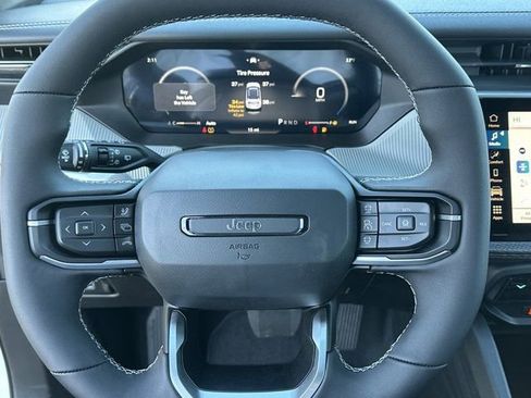 New 2026 Jeep Cherokee Laredo image 24