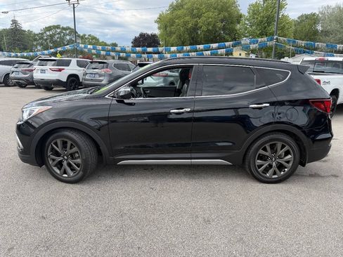 Used 2017 Hyundai Santa Fe Sport AWD/4WD image 2