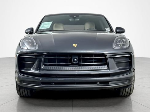 Used 2023 Porsche Macan image 8