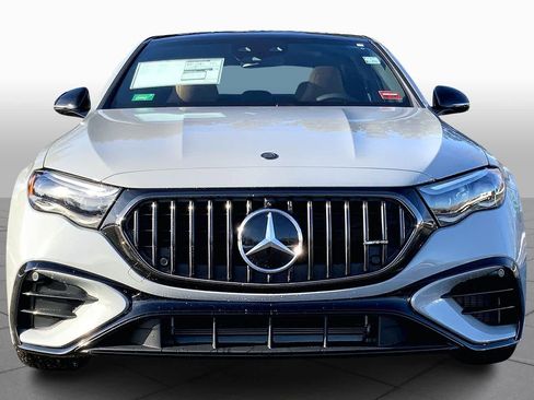 New 2026 Mercedes-Benz E 53 AMG e 4MATIC Sedan image 3