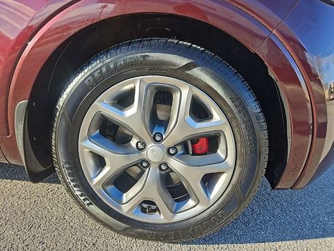 Used 2016 Kia Sorento SX image 11