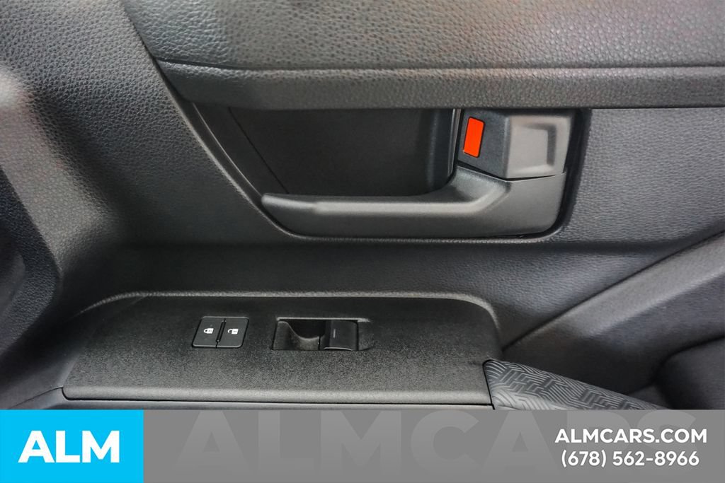 Used 2025 Toyota 4Runner SR5 AWD/4WD image 40