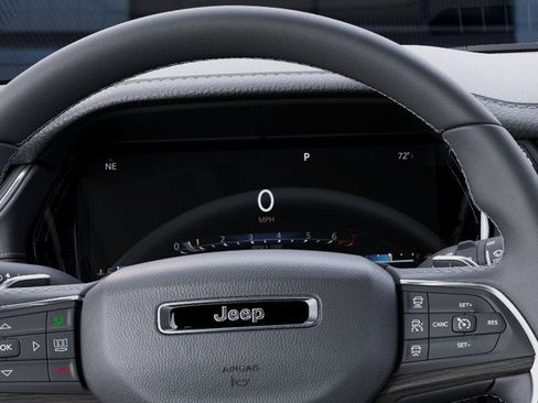 New 2025 Jeep Grand Cherokee L Limited w/ Luxury Tech Group II AWD/4WD image 41