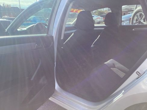 Used 2013 Volkswagen Passat 2.5 S image 7