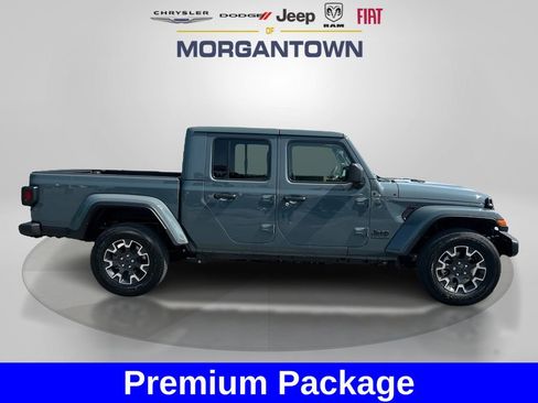 New 2025 Jeep Gladiator Sport w/ Premium Package AWD/4WD image 4