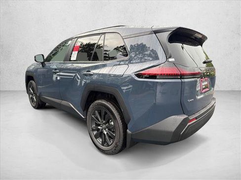 Used 2026 Toyota RAV4 XLE Premium FWD image 5