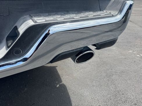 New 2026 RAM 1500 4x4 Crew Cab image 12