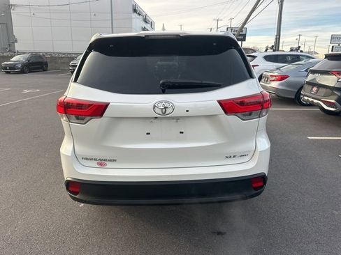 Used 2019 Toyota Highlander XLE image 7