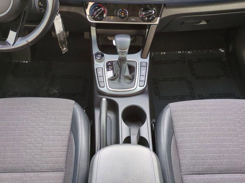 Used 2021 Kia Seltos S image 19