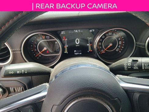 Used 2018 Jeep Wrangler Unlimited Sahara w/ Uconnect 4C Nav & Sound Group AWD/4WD image 12