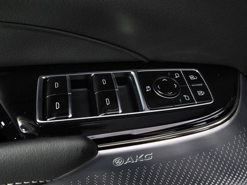 Certified 2025 Cadillac Lyriq Luxury w/ LPO, Floor Liner Package image 23