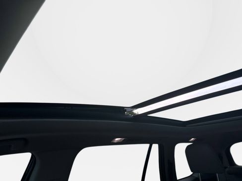 Used 2024 Toyota Grand Highlander Platinum AWD/4WD image 25