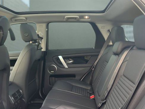 New 2025 Land Rover Discovery Sport S image 7