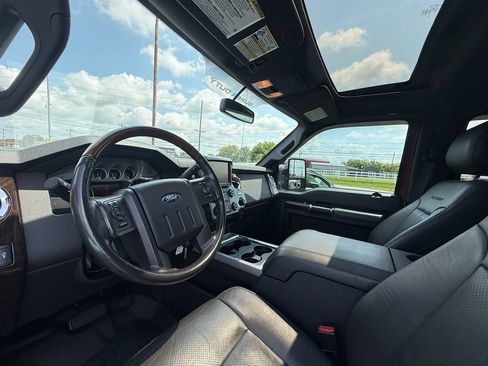 Used 2016 Ford F250 Platinum w/ FX4 Off-Road Package AWD/4WD image 17