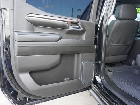 Used 2024 Chevrolet Silverado 1500 LT Trail Boss w/ LT Trail Boss Premium Package image 20