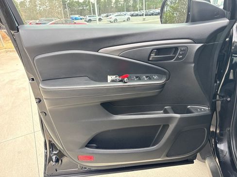 Certified 2023 Honda Passport TrailSport image 13