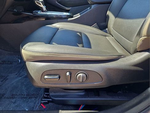 Used 2025 Chevrolet Trax ACTIV image 24