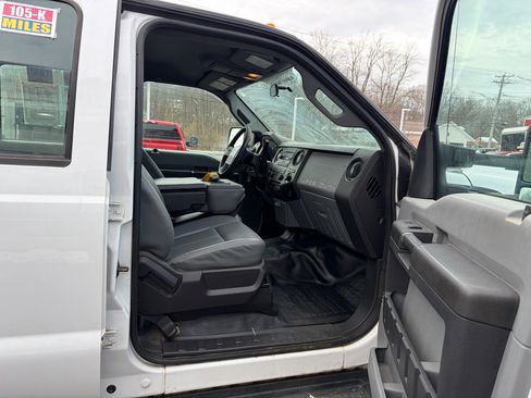 Used 2016 Ford F550 4x4 Crew Cab Super Duty image 44