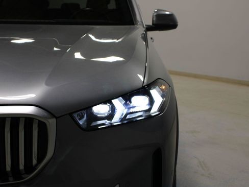 Used 2024 BMW X5 xDrive40i w/ Premium Package AWD/4WD image 38