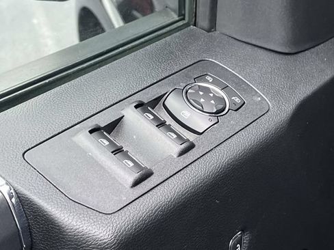 Used 2019 Ford F150 XLT w/ Equipment Group 302A Luxury AWD/4WD image 26