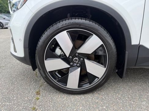Used 2023 Volvo C40 P8 Recharge Ultimate w/ Protection Package Premier AWD/4WD image 9