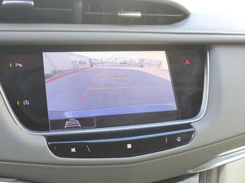 Used 2020 Cadillac XT5 Premium Luxury image 39