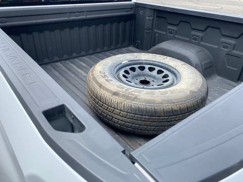 Certified 2024 Chevrolet Silverado 1500 Custom w/ Turbomax Blackout Package AWD/4WD image 18