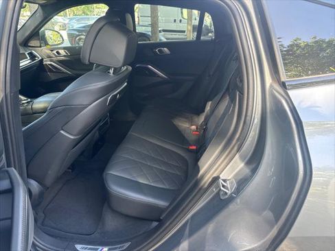 Used 2025 BMW X6 xDrive40i w/ Climate Comfort Package image 16