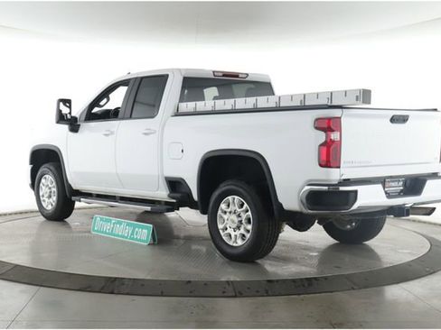 Used 2024 Chevrolet Silverado 2500 LT w/ Convenience Package AWD/4WD image 7