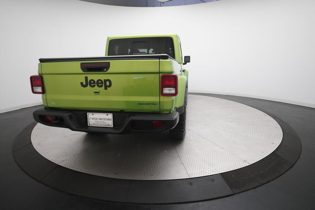 Used 2025 Jeep Gladiator Sport AWD/4WD image 13