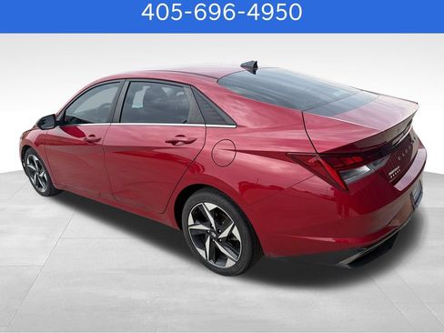Certified 2021 Hyundai Elantra SEL w/ Convenience + Premium Package FWD image 3