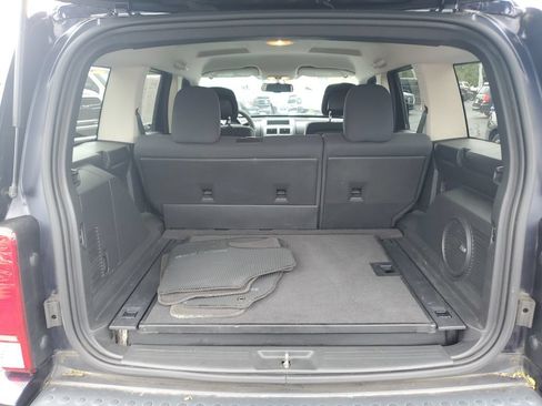 Used 2011 Dodge Nitro Heat AWD/4WD image 9