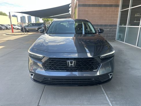 Used 2025 Honda Accord Touring image 9