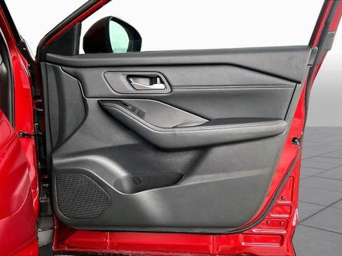 Certified 2026 Nissan Rogue SV w/ SV Premium Package FWD image 23