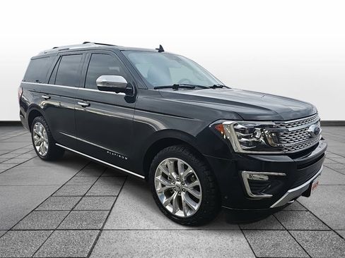 Used 2018 Ford Expedition Platinum image 3