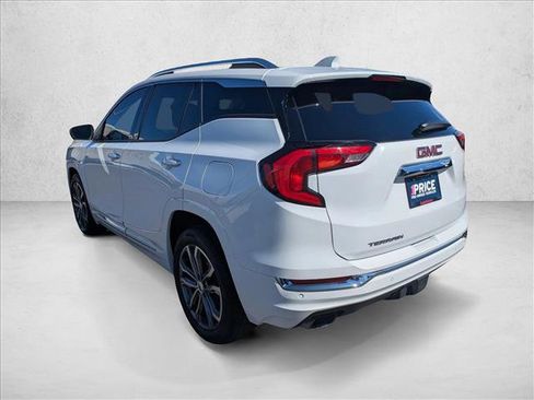 Used 2020 GMC Terrain Denali w/ Denali Premium Package image 8