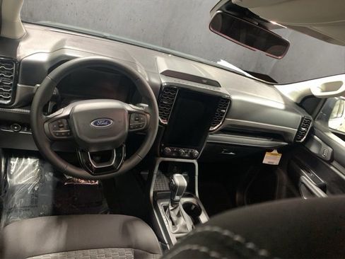 New 2025 Ford Ranger XLT w/ Convenience Package image 13