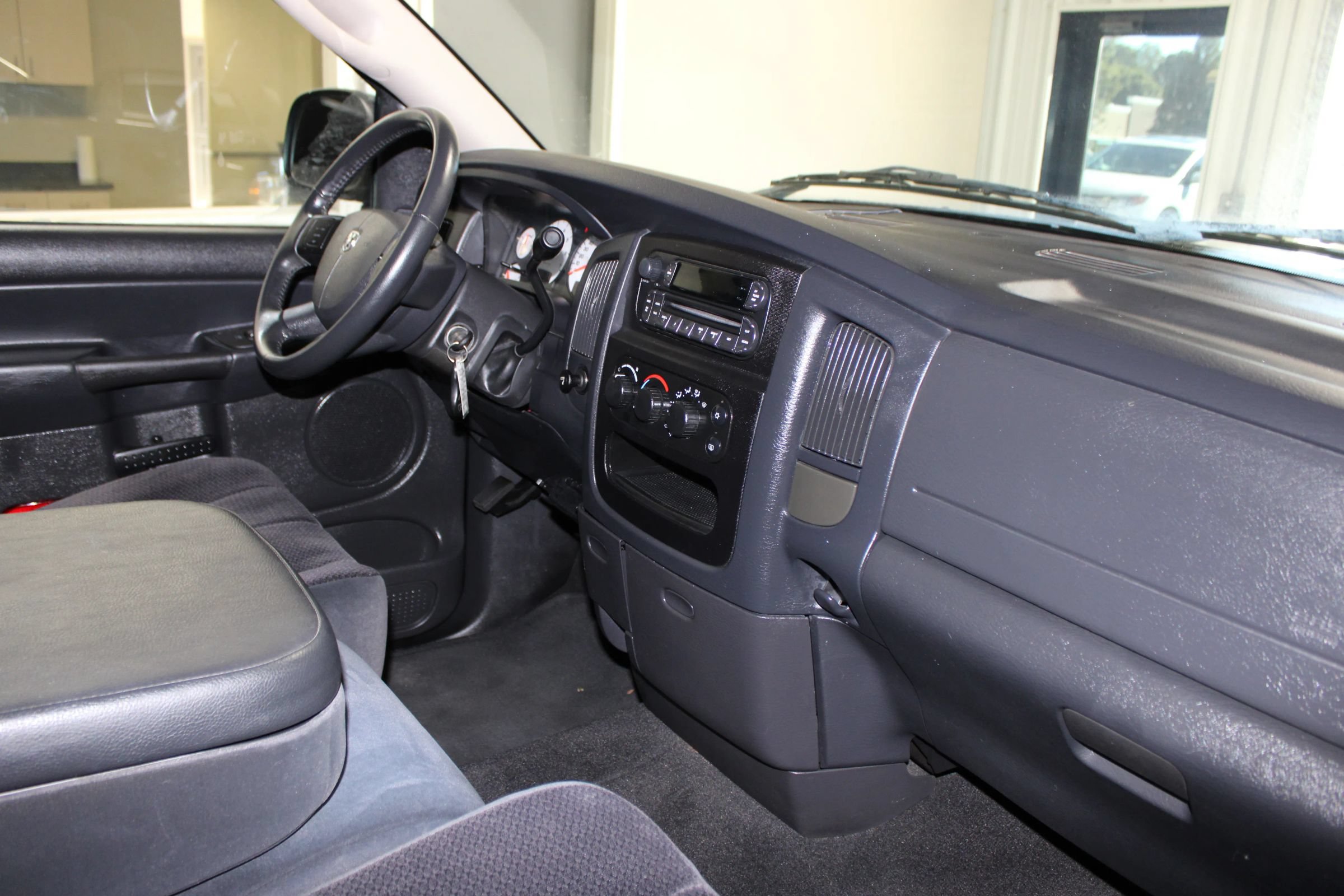 Used 2005 Dodge Ram 2500 Truck SLT RWD image 23