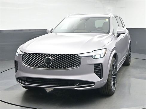 New 2026 Volvo XC90 B6 Core image 3